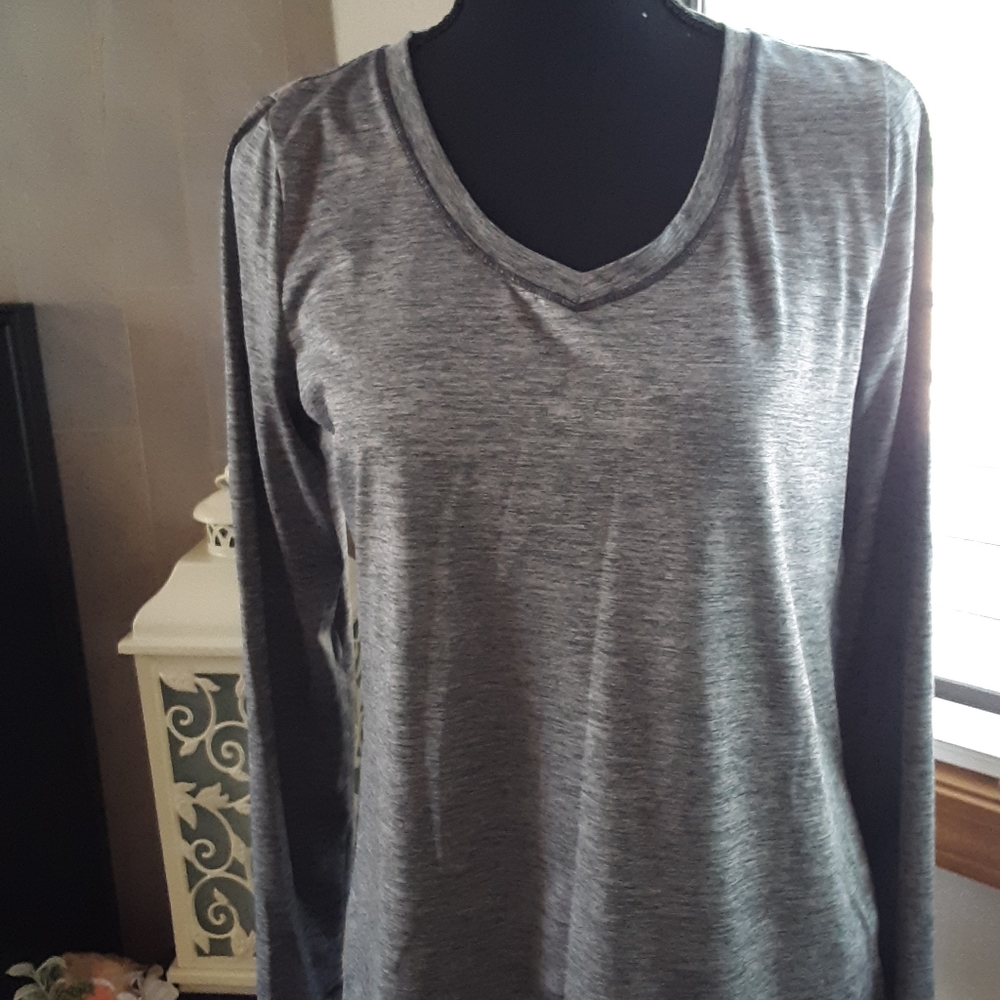 Athletic top
